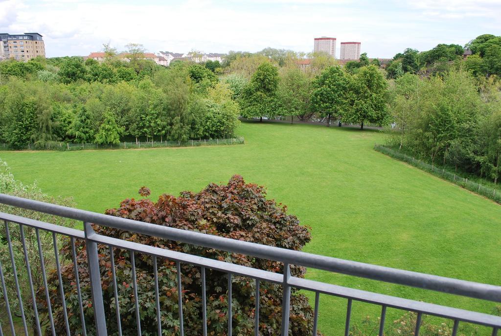 Lochend Park View Apartment エディンバラ エクステリア 写真